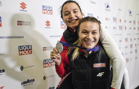   Patrycja i Natalia Maliszewskie w Turynie. Podczas zawodów w tym mieście Natalia zdobyła Puchar Świata.